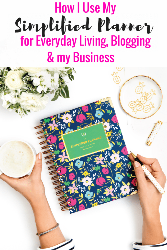 I'm sharing my Simplified Planner review and how I use my planner every day. If you are looking for a planner, here's my Simplified Planner review.